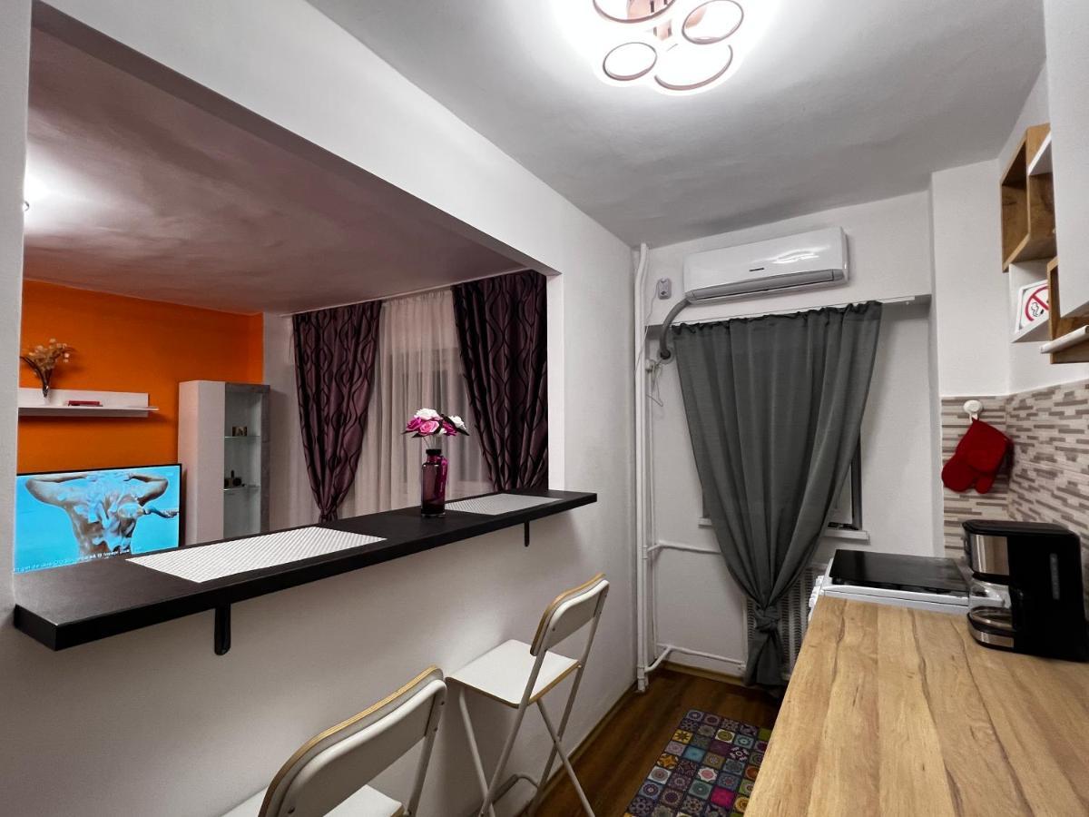 Crisshome1 Bucureşti Ngoại thất bức ảnh