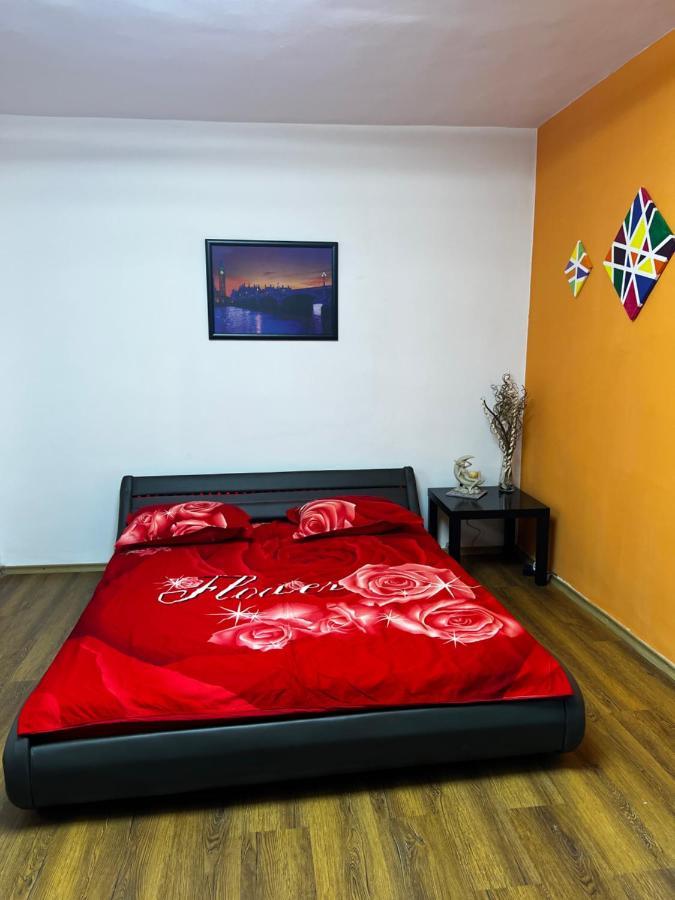 Crisshome1 Bucureşti Ngoại thất bức ảnh