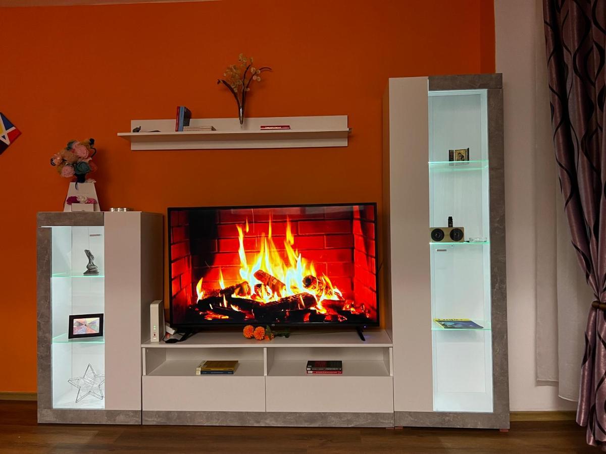 Crisshome1 Bucureşti Ngoại thất bức ảnh